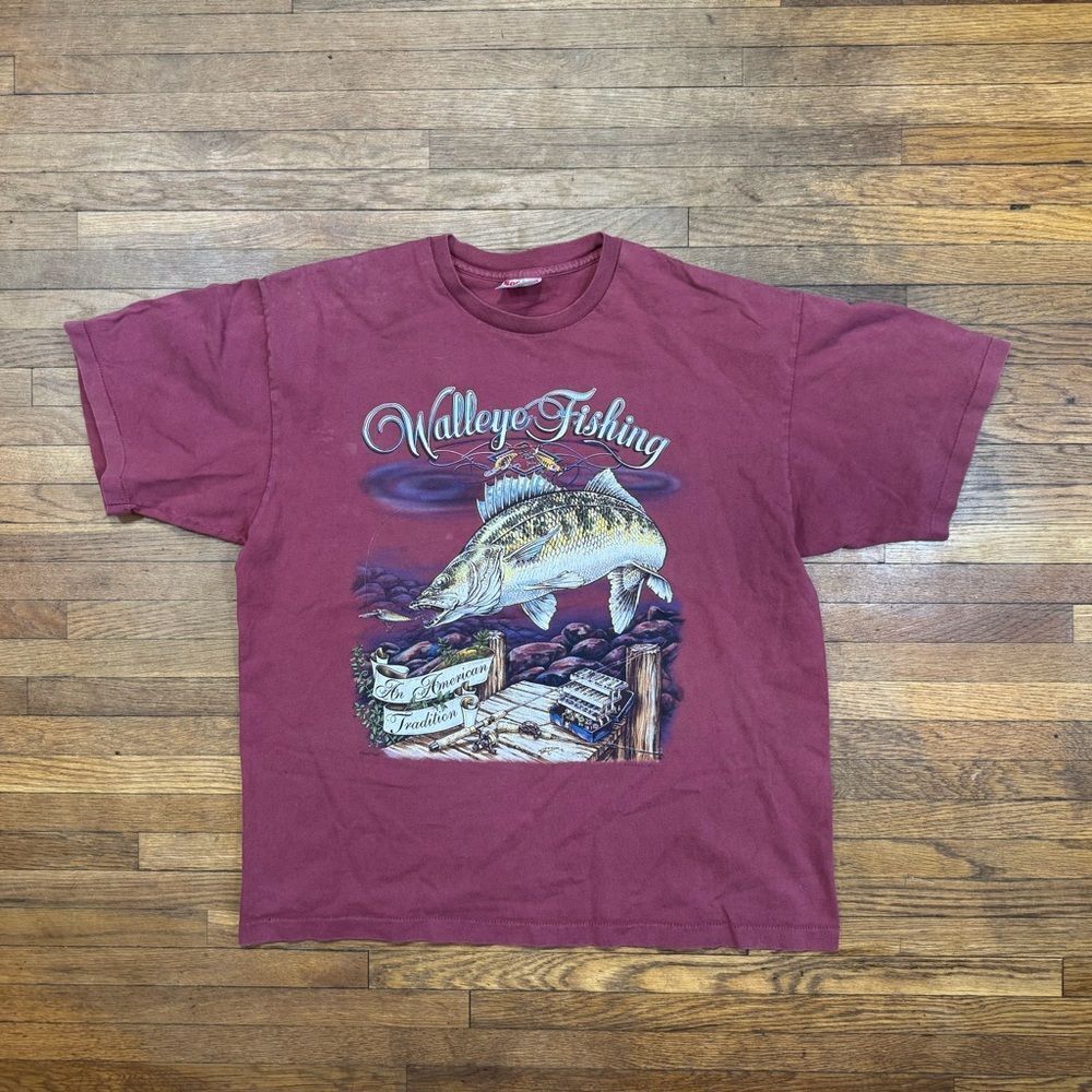 Vintage Walleye Fishing Graphic T-Shirt
